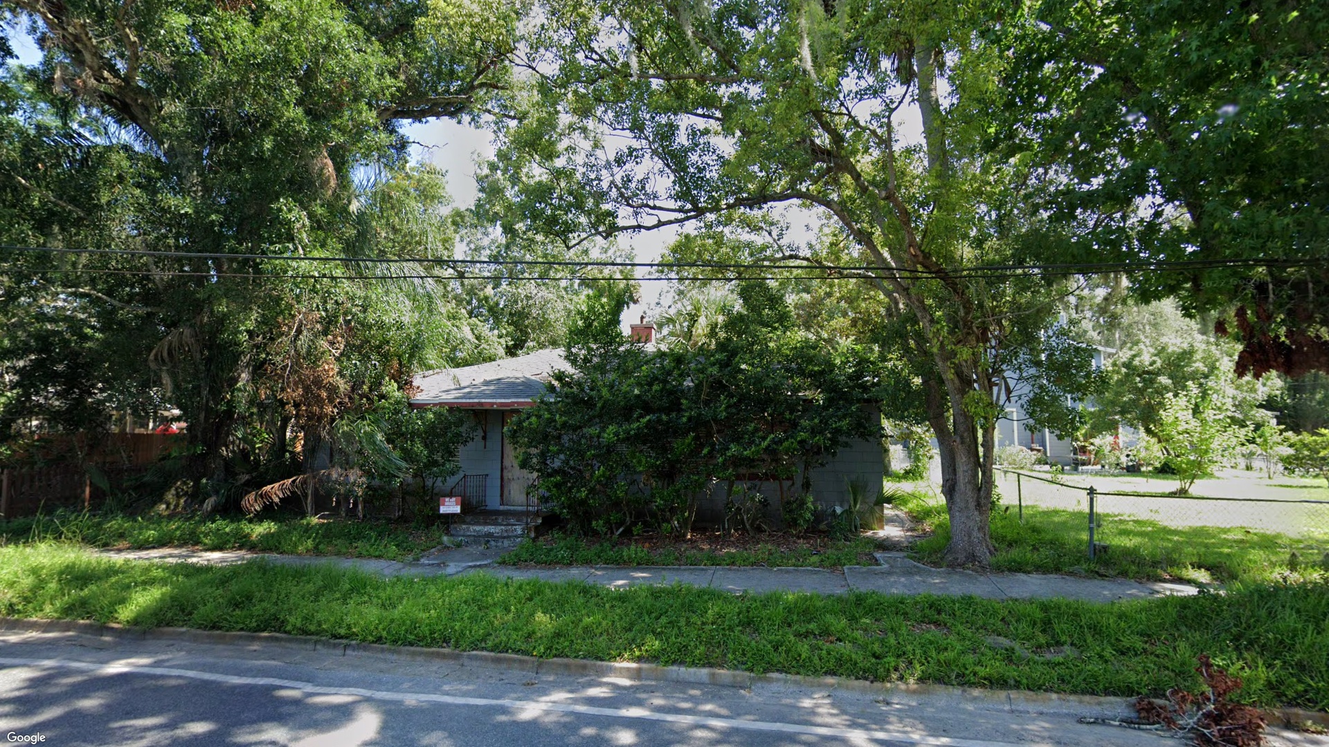 We buy housesWinter Haven FL 407-799-8611